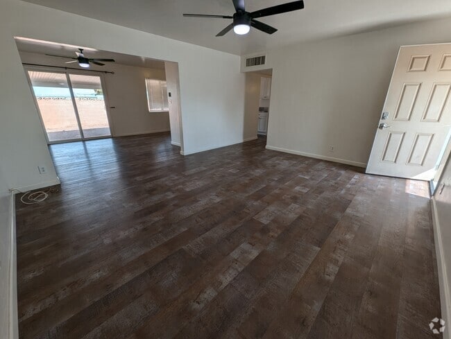 Building Photo - 1812 S Hardy Dr Rental