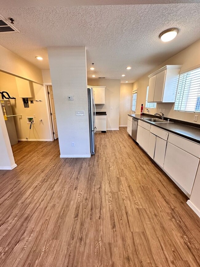 Photo - 1808-1810 Gold Ave SE Unit A