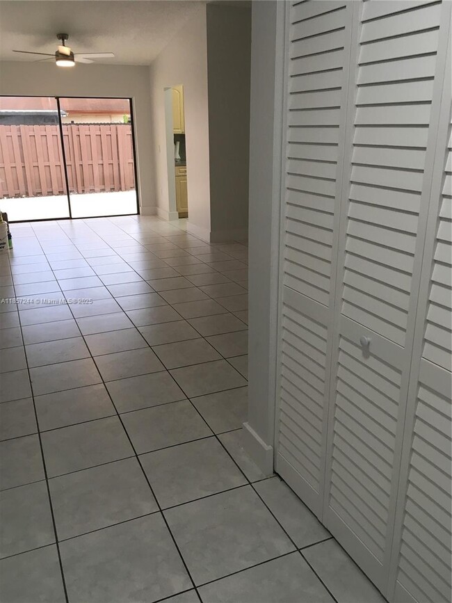 Photo - 5221 SW 139th Avenue Rd