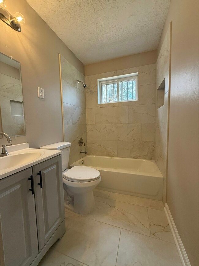 Photo - 256 Delta Rd