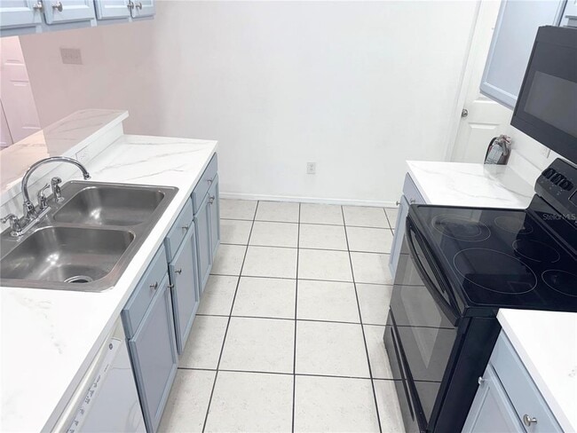 Photo - 2346 Prime Cir Unit B