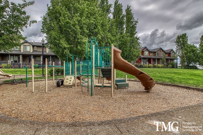 Photo - Gorgeous 4-bedroom Townhome with garage and washer / dryer in unit.