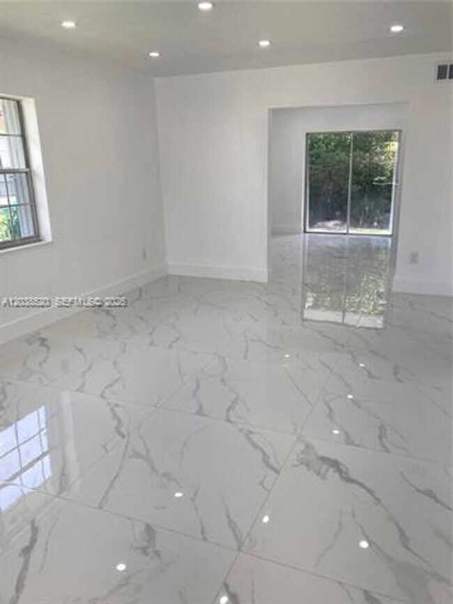 Photo - 18765 SW 100th Ave Unit 18765 SW 100th Ave