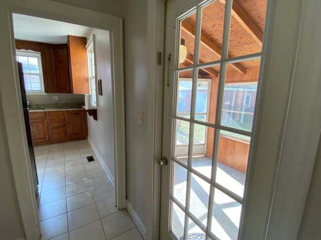 Photo - 129 Garber Ln