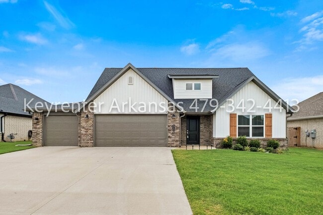 Building Photo - Gorgeous 4BR Home with 3-Car Garage & Storm Shelter