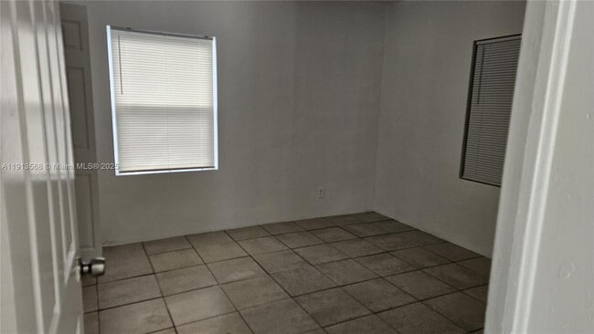 Photo - 1610 NW 7th Pl