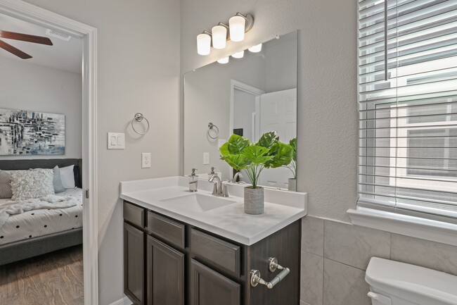 Photo - 13507 Axel Ln