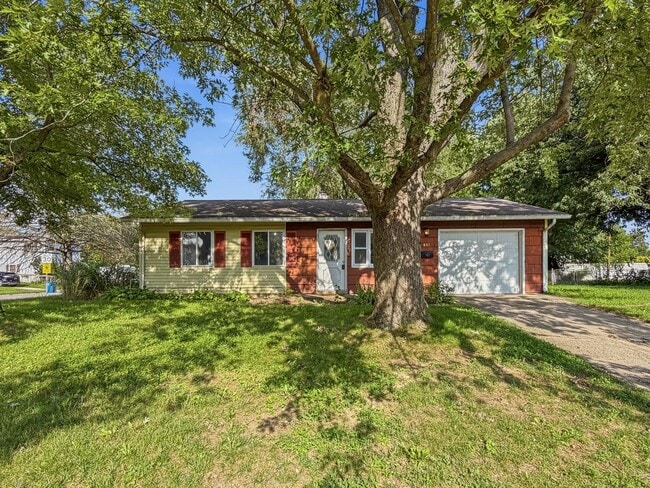 Photo - 836 Eastmont Dr