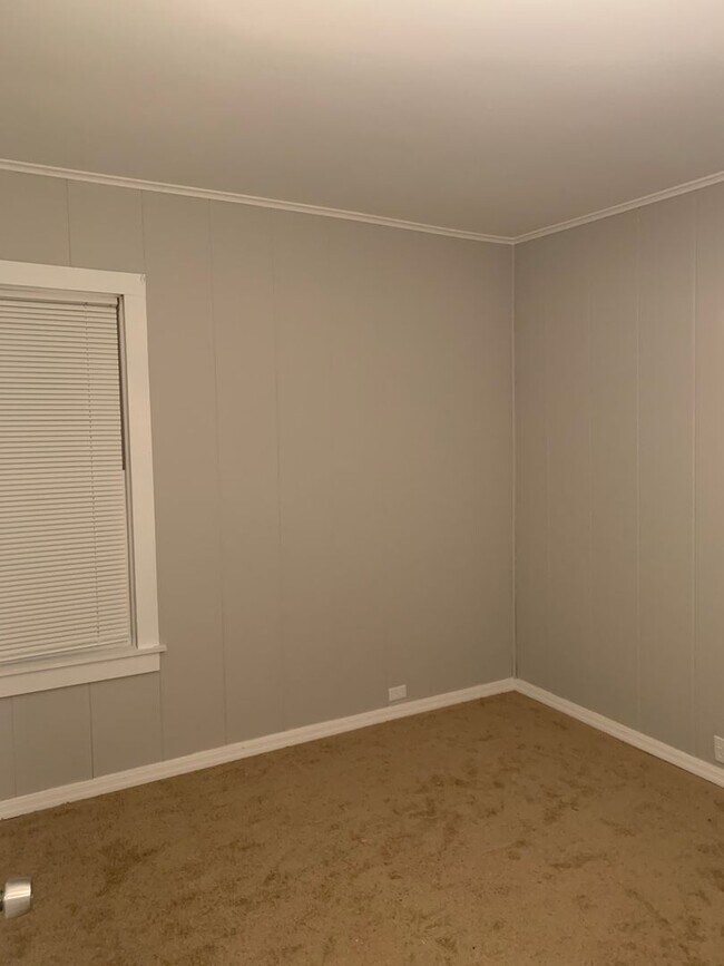 Photo - 39 N Pawling St Unit 39 PAWLING ST. HAGAMAN (UPSTAIRS)