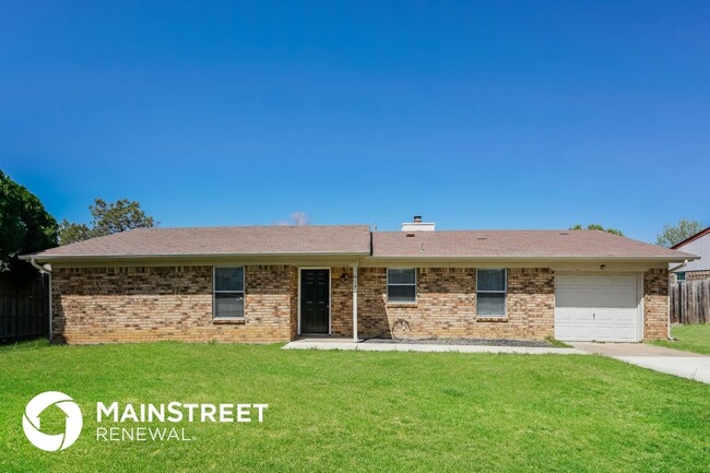 Building Photo - 619 Prairie View Dr