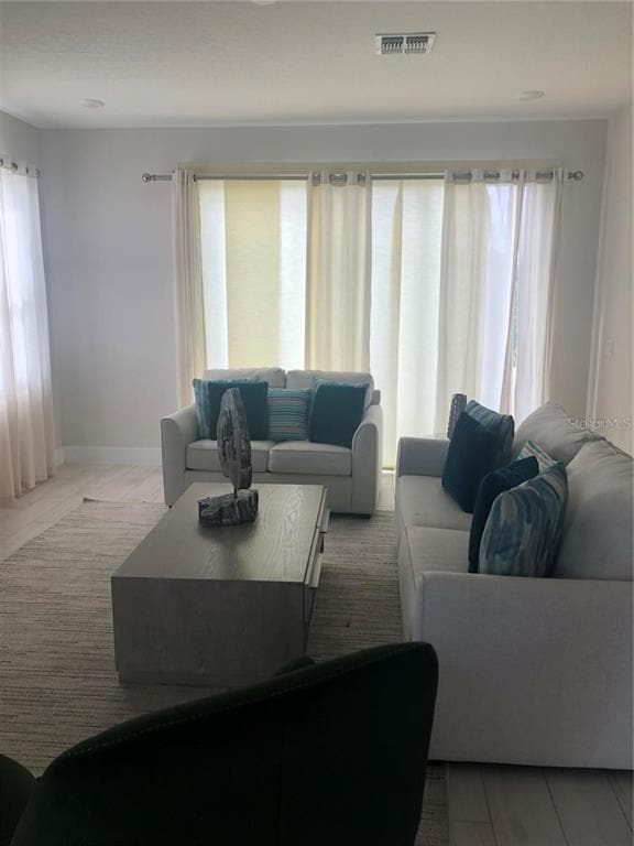 Photo - 820 Driving Range Ct