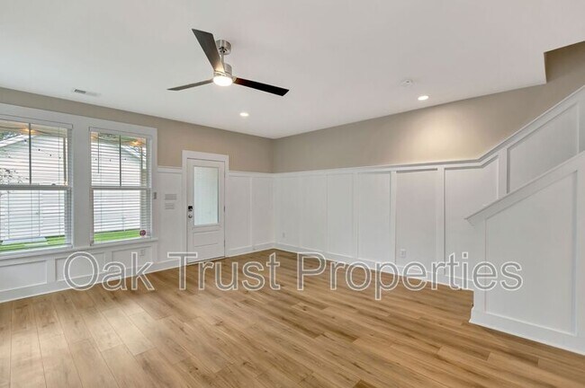 Photo - 3 Clearblue Lp