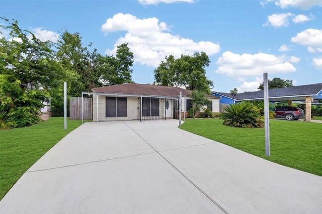 Photo - 9211 Clearway Dr