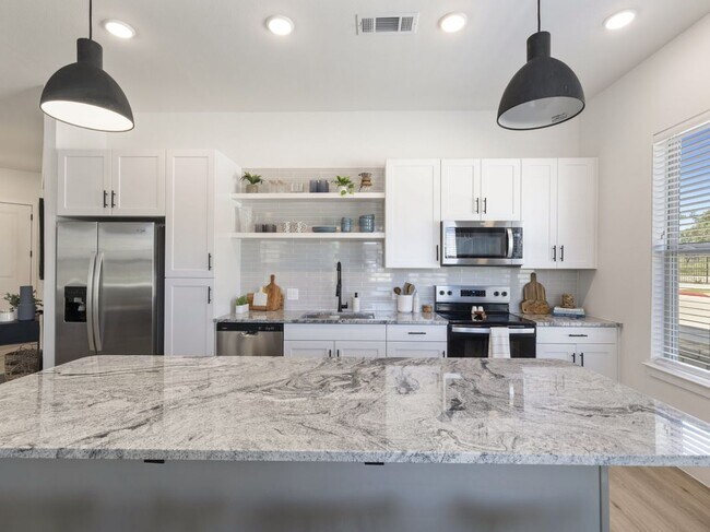 Photo - 2090 Raider Way Unidad 11307