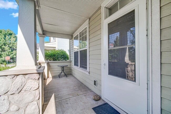 318 Village Square