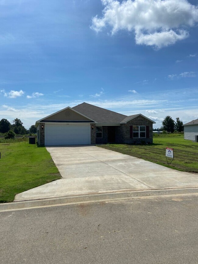 BRAND NEW Four Bedroom Two Bath Home in House Rental in