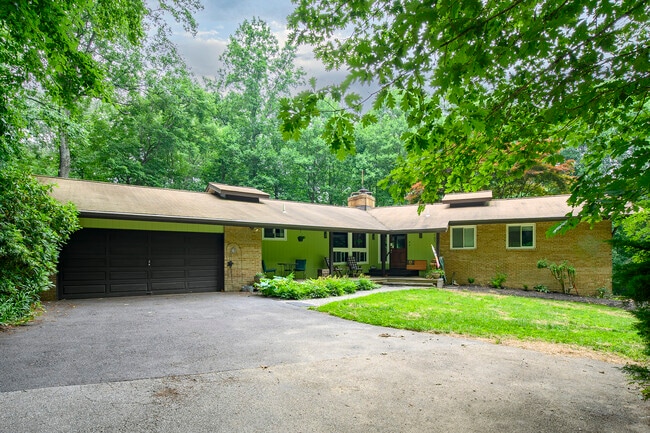 Photo - 5475 Green Bridge Rd