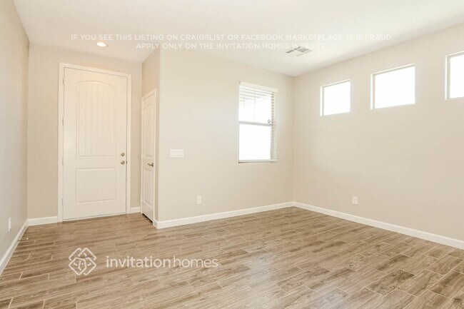 Photo - 2815 S 95th Dr