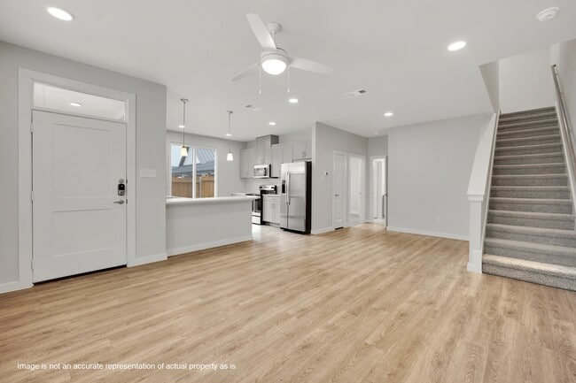 Photo - 2404 Eaton St