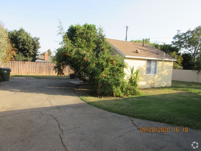 Building Photo - Renovated Guest House in Sylmar on Cobalt