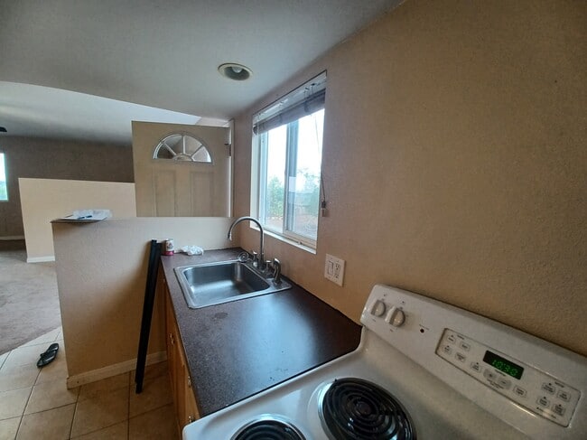 Photo - 1722 Grand Ave Unit Studio Apartment