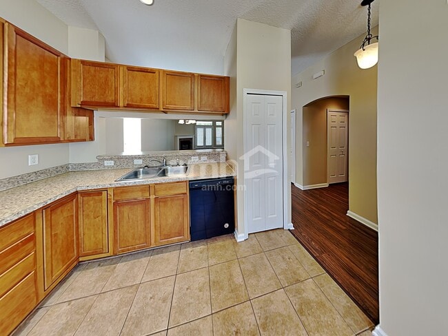 Photo - 10902 Campus Heights Ln