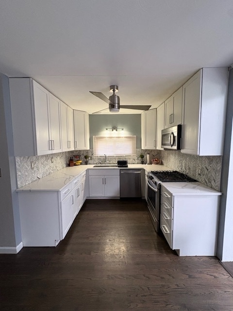 Kitchen - 15 Beverly Hl Unit Beverly Hill #2