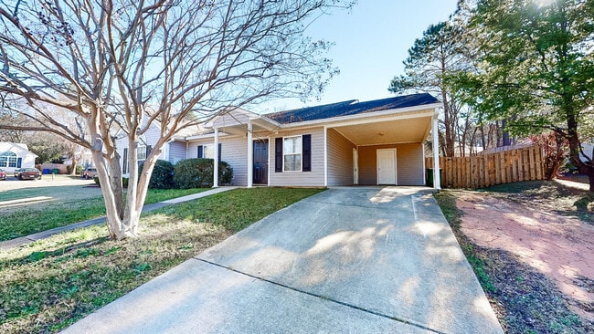 Photo - 104 Queens Ct