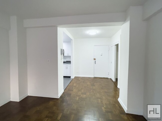 Photo - EAST 69 STREET Unit 10A