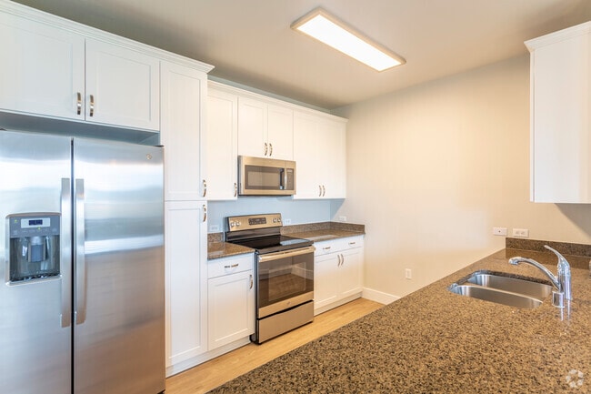 2 BR, 2 BA - 1174 SF