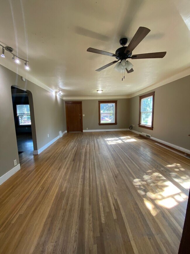 Photo - 18-20 N. 7th Street Unit 18 N. 7th Street- Upper