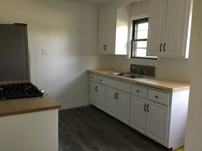 Photo - 1236 e drexel ave