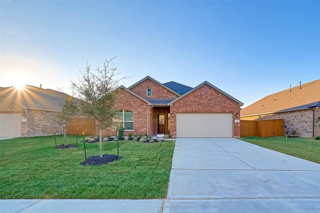 Photo - 983 Golden Willow Ln