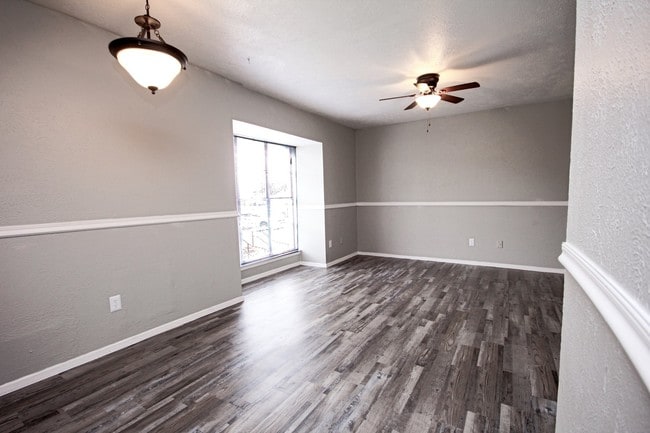 Photo - Devon Park Apartments