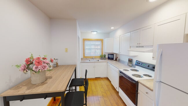 Photo - 1210 W Ash St Unit A