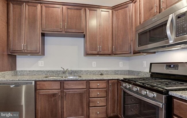 Photo - 43017 Clarks Mill Terrace