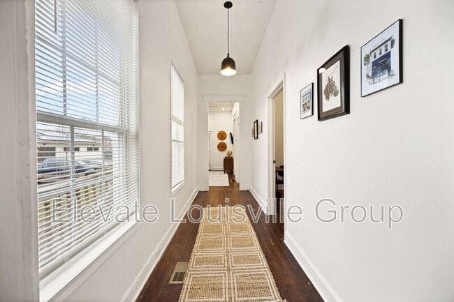 Photo - 915 S Shelby St