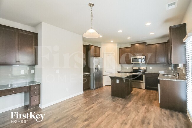 Photo - 24 Cliffbriar Terrace