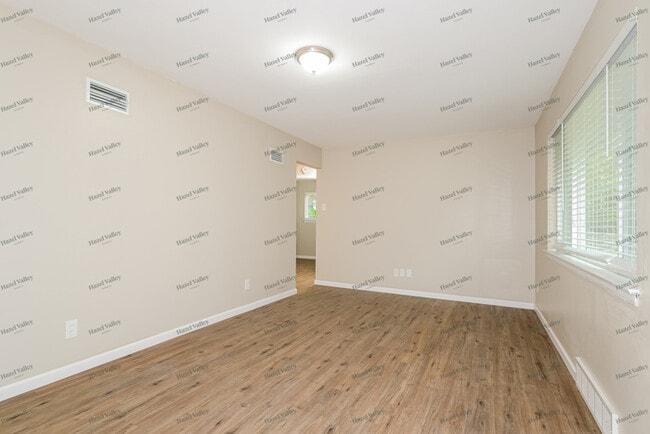 Photo - 850 Daniel Boone Dr