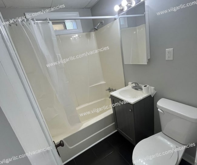 Photo - 4110 Drummond St Unit 1