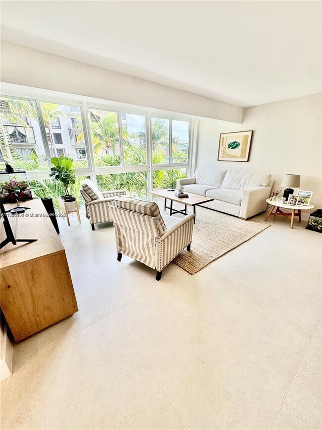 Building Photo - 555 Crandon Blvd Unit 32 Rental