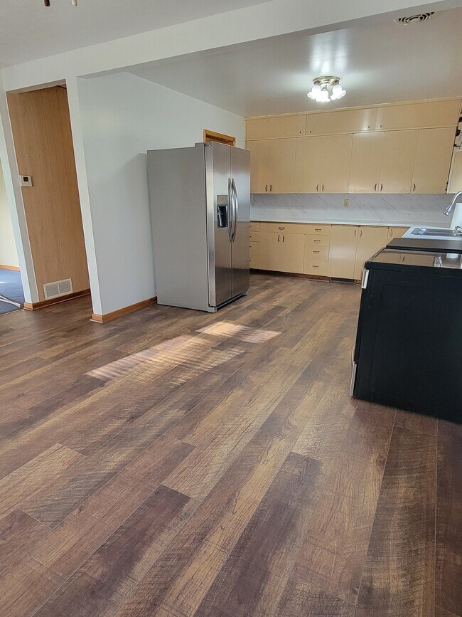 Photo - 4453 E Cedar Rd