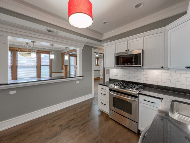 Photo - 1918 W Berenice Ave Unit J05P