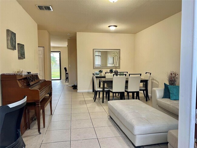 Photo - 16309 SW 71st Terrace