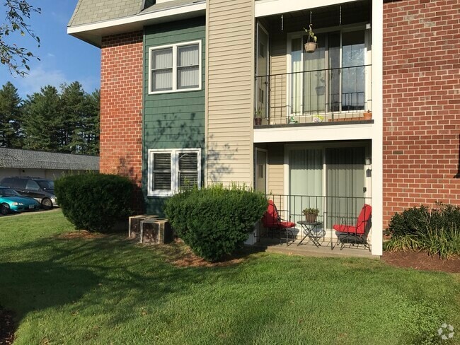 Building Photo - 5 Roedean Drive Unit Apt. 101