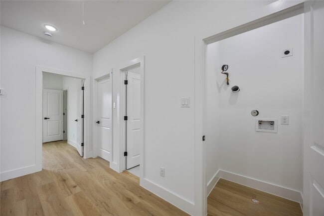 Photo - 4804 Carmen St