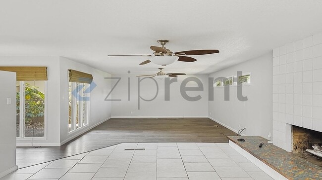 Photo - 5544 N Poplar Ave