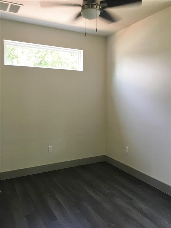 Photo - 700 E 45th St