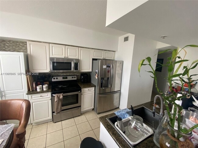 Photo - 1 Glen Royal Pkwy Unit 1002