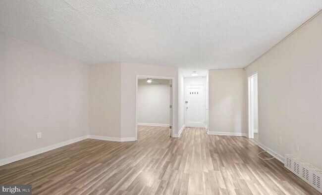 Photo - 2325 42nd St NW Unidad 420